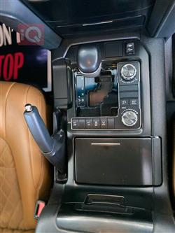 تۆیۆتا لاند کروزەر